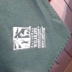 NWT Nat.Wildlife Throw